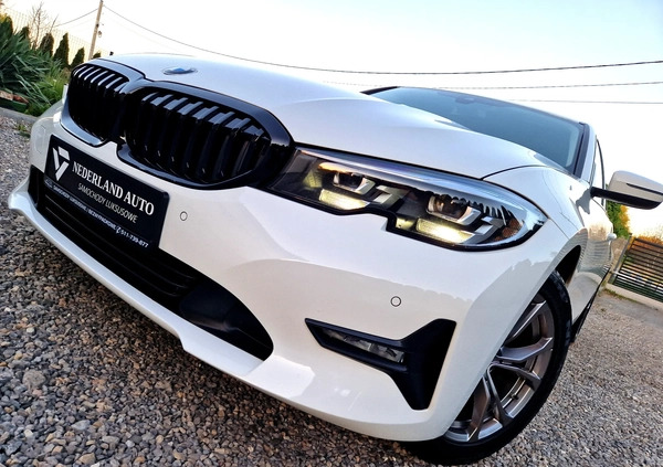 BMW Seria 3 cena 99900 przebieg: 171000, rok produkcji 2019 z Rumia małe 781